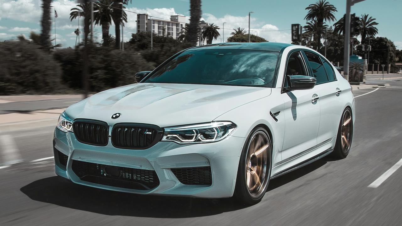 BMW 320i